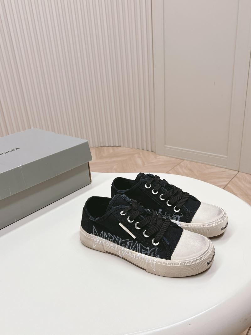 Balenciaga Low Shoes